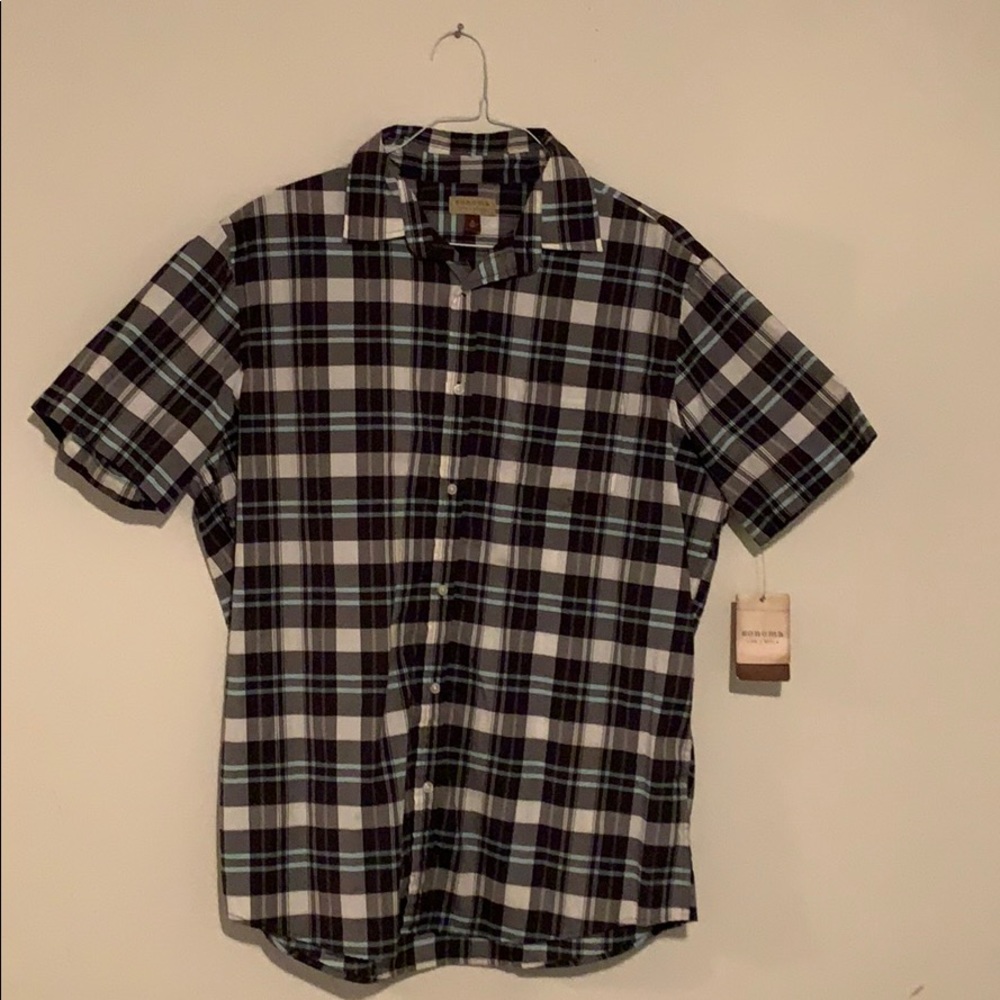 Short shelves shirt